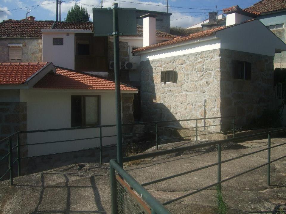 Casa Moinhos do Rio Paredes (Porto) Exterior foto